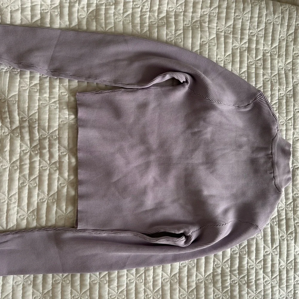 Forever 21 Lavender Long Sleeve Top - Picture 3 of 3